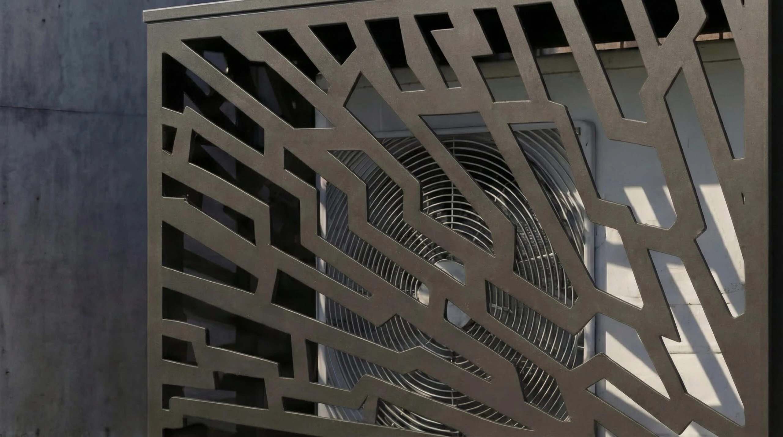 CCLIM-EXT-ÉCORCE-N-MUR Cache climatiseur extérieur fixation murale, motif Écorce-2